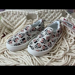 Old Navy Minnie Mouse Slip-on Shoes, Toddler Size 9